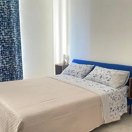 Apartament La Jemma Del Porto Antico *